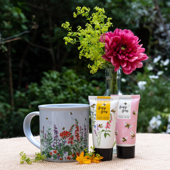 Busy Bees Mug Set